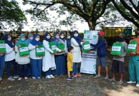Mitra Tenaga Kerja Perhutani Nganjuk Melalui IIK, Bagikan Paket Sembako