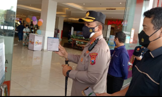 Kapolresta Sidoarjo Pantau Penerapan Protokol Kesehatan di Pusat Perbelanjaan