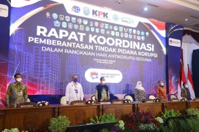 Pesan Khofifah kepada ASN di Jatim: Jangan Korupsi, Jaga Nama Keluarga di Rumah