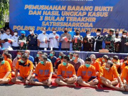 Tiga Bulan Polres Tanjung Perak Tangkap 57 Pelaku Peradaran Narkoba