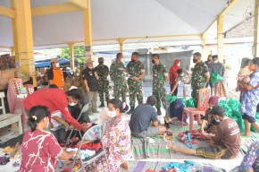 Jabat Danrem 083, Kolonel Yudi Prasetyo Langsung Meninjau Lokasi Pengungsi Semeru