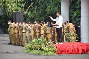 Jika Tak Penuhi Komitmen, Wali Kota Surabaya Minta Pejabatnya Mundur