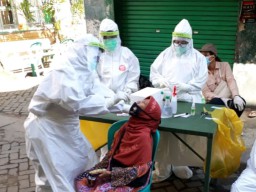 Warga Surabaya Akan Diswab PCR, Utamanya Perkampungan yang Ditemukan Omicron