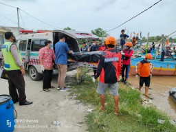 Mayat Mr X Ditemukan Mengapung di Muara Bengawan Solo