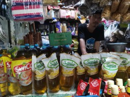 Diskoperindag Gresik Akui Penyetaraan Harga Minyak Goreng Belum Disosialisasikan