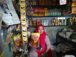 Pemerintah Tetapkan Harga 14.000 per Liter, Pedagang Pasar Gresik Jual Minyak Goreng Rp 19.000 per Liter