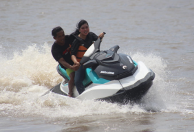 Ingin Jajal Jet Ski, Kini Cukup Datang ke Sidoarjo