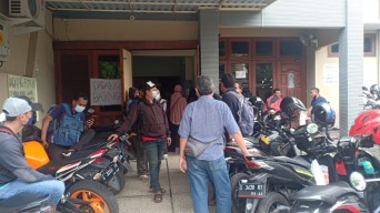 Tak Kunjung Dibangun, Puluhan Konsumen Datangi Pengembang Tuntut Pengembalian Uang