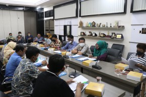 Komisi III DPRD Gresik Dorong Pemerintah Fokus Bangun Infrastruktur Yang Bersentuhan Langsung Dengan Masyarakat