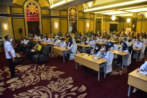 Wali Kota Surabaya Minta MKKS SMP Swasta Bentuk Program Peningkatan Kompetensi Guru