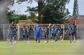 Jelang Laga Lawan Persebaya, Hasil Swab Pemain Persela Salah Ketik
