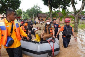 Hingga Kini Masih Ada 150 Warga Terisolir Akibat Banjir di Ponorogo