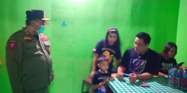 Razia, Satpol PP Temukan Prostitusi Berbalut Warung Kopi di Ponorogo