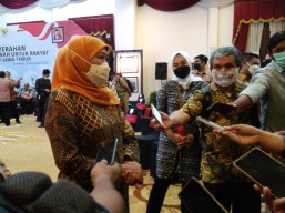 Dear Insan Pers, Ini Pesan Gubernur Khofifah Untuk Hadapi Disrupsi Informasi