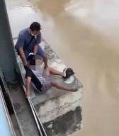 Bocah Ngrowo Bojonegoro Coba Bunuh Diri di Jembatan Kaliketek