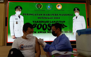 Di Hari Pers Nasional, Wartawan Sidoarjo Suntik Vaksin Booster di Pendapa