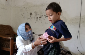 Anggota DPRD Sidoarjo ini Bantu Akses Pengobatan Anak Penderita Gastroschisis
