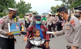 Cegah Covid-19 Meluas, Polresta Sidoarjo Geber Razia Prokes dan Vaksin