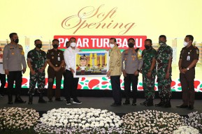 Soft Opening Pasar Turi Baru Dihadiri Pejabat KPK