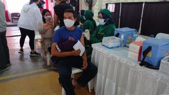 Smelting Gelar Vaksinasi Booster 2.500 Dosis Untuk Masyarakat dan Karyawan