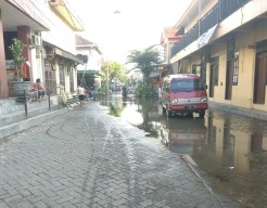 Banjir Luapan Kali Surabaya di Driyorejo Gresik Sehari Sudah Surut