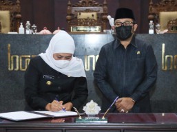 Raperda Tenaga Kerja Migran Jatim Disahkan