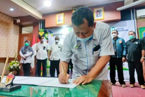 PTPN XI Tandatangani PKB Untuk Ciptakan Hubungan Industrial Yang Harmonis