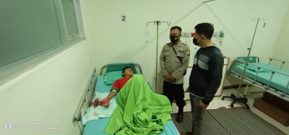 Duaarrr, Mercon Meledak Jari Pemuda Ponorogo Ini Mrotol