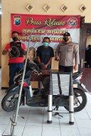 Nyaru Petugas PLN, Warga Desa Bandet Gasak Kabel Grounding, Bagini Akibatnya