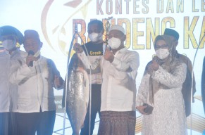 Ini Pakan Ikan Bandeng Berusia 12 Tahun yang Juara Kontes Bandeng Gresik