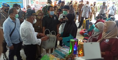 Masalah Kemiskinan, Menko PMK Sebut Ponorogo Kategori Bagus
