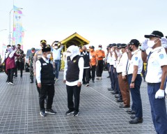 Jelang Lebaran, Gubernur Khofifah Tinjau Arus Mudik di Pelabuhan Jangkar Situbondo