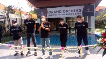 Penghuni Klaster Oakwood Park CitraLand Surabaya Dapat Fasilitas Private Club House