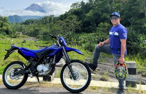 Doyan Trabasan, Mantan Pembalap Moto2 Berpetualang Pakai WR 155 R