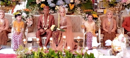 1.697 Pasangan Jomblowan-Jomblowati Lamongan Lepas Masa Lajang di Bulan Syawal