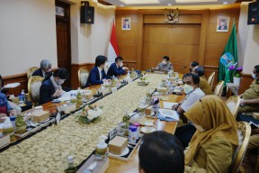 Wagub Emil Harap Percepatan Perencanaan Kereta Cepat untuk Surabaya