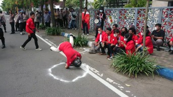 Puluhan Mahasiswa Tagih Janji Pemkab Tulungagung, Soal Perbaikan Jalan Rusak