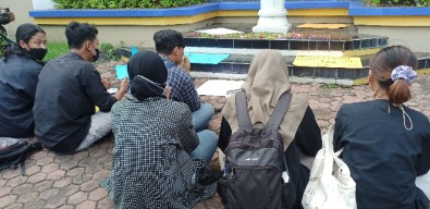 Demonstrasi Hanya 6 Orang, Mahasiswa di Ponorogo Sampaikan Tuntutan Ini