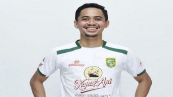 Reva,Mantan Bek Persebaya Berlabuh ke Madura United