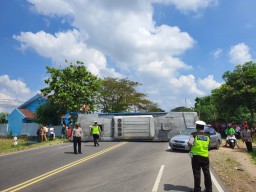Kecelakaan Akibatkan 19 Orang Luka-luka di Madiun, Sopir Bus Sugeng Rahayu Jadi Tersangka