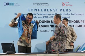 KPK Berikan Rompi Biru ke PLN, Ternyata Pertanda Ini