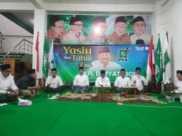 PKB Gresik Wacanakan Usulan Perda Pesantren dalam Peringatan Momen Tahlil 7 Hari Wafatnya KH Dimyati Rois