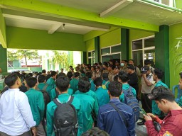 Rektor IAIN Ponorogo Didemo Mahasiswanya Sendiri, Ini Tuntutannya