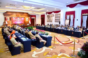 Khofifah Minta OPD dan BUMD Petakan Sumber Income Baru