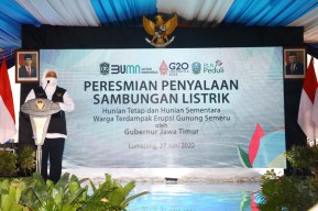 1.951 Huntap Penyintas Erupsi Semeru Sudah Teraliri Listrik