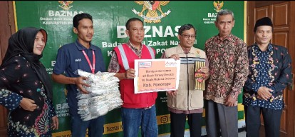 Alfamart Donasikan Uang Receh Konsumen ke Baznas Ponorogo
