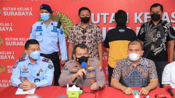 Tersangka MSAT dan Barang Bukti Diserahkan ke Kejati Jatim Untuk Disidangkan