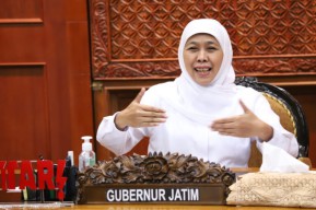 Khofifah Imbau Warga Jatim Kembali Pakai Masker