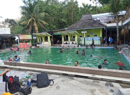 Pemandian Air Hangat Pacitan, Dipercaya Bisa Sembuhkan Penyakit