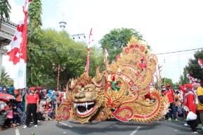Keragaman Budaya dan Sejarah Tersaji di Megilan Karnaval Lamongan